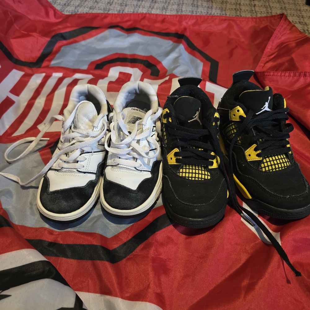 Jordan Kids Black and Yellow Sneakers